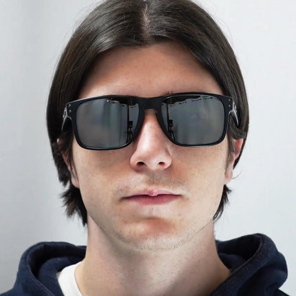 Oakley Holbrook OO9102 E8 Sunglasses