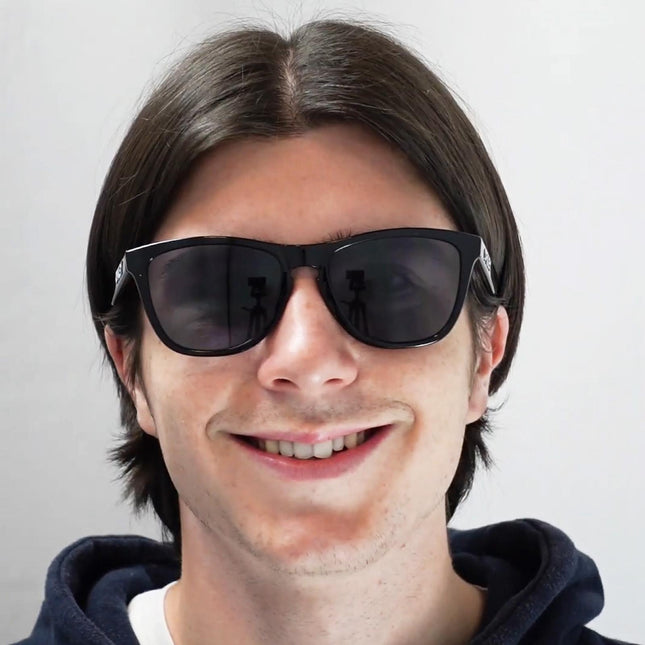 Oakley Frogskins OO9013 C4 Sunglasses