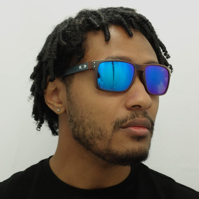 Oakley Holbrook OO9102 W6 Sunglasses
